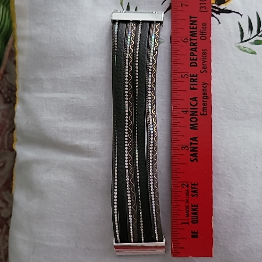 Leather bracelet